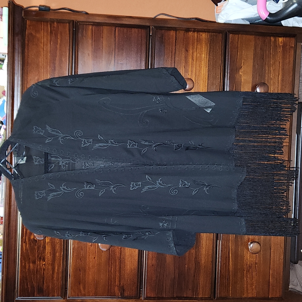 Embroidered wrap/Shawl